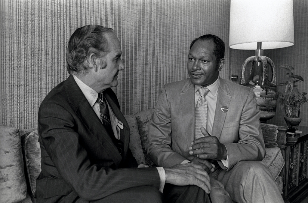 Sen. McGovern meets with Los Angeles City Coucil Member (and future mayor) Tom Bradley at the Los Angeles Wiltshire Hyatt House - May 27, 1972
